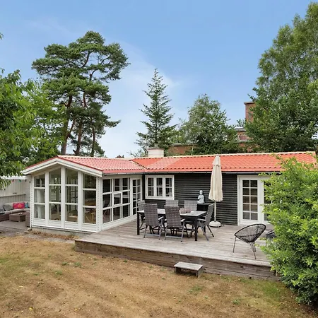 Beautiful In Asserbo's Wooded Area בית נופש *