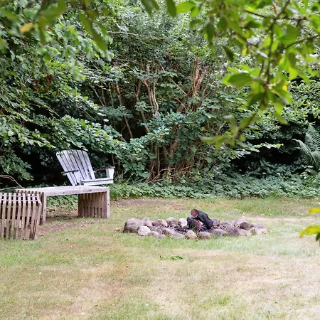 בית נופש Beautiful In Asserbo's Wooded Area Frederiksværk