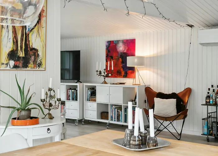 Vakantiehuis Beautiful In Asserbo's Wooded Area