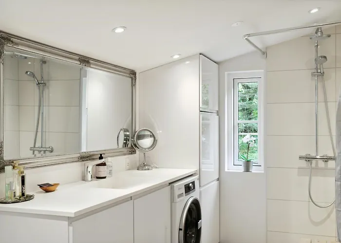 Vakantiehuis Beautiful In Asserbo's Wooded Area *