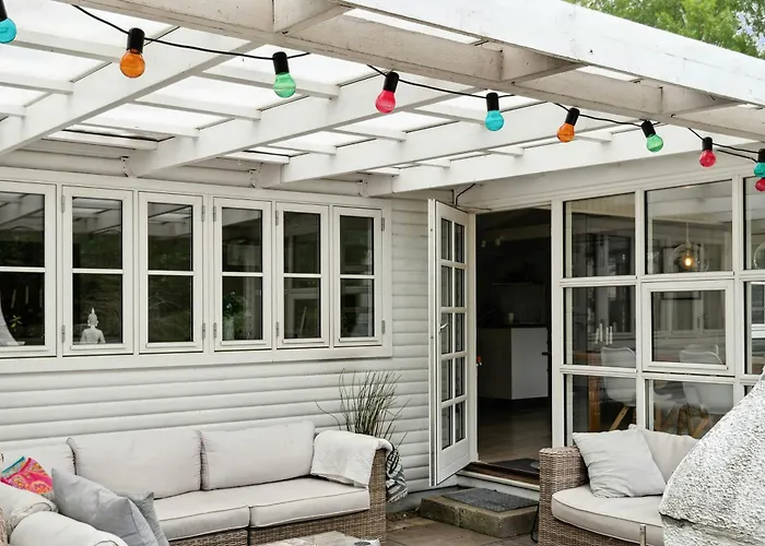 Vakantiehuis Beautiful In Asserbo's Wooded Area *